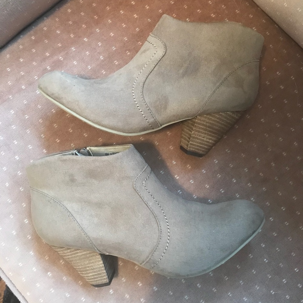Xoxo Ankle Booties